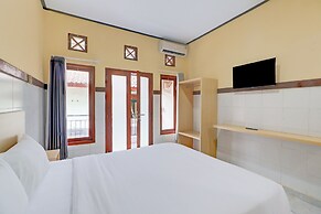 Townhouse Oak Legian Near Legian Beach Formerly Sayang Maha Merta