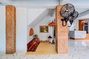 Townhouse Oak Legian Near Legian Beach Formerly Sayang Maha Merta