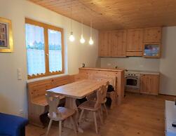 Bright Apartment Near Thermal Springs