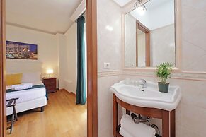 Romulus Rooms