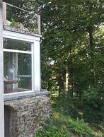 Charming Studio the Heart of the Forest