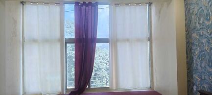 Hotel Pangot Himalayan View