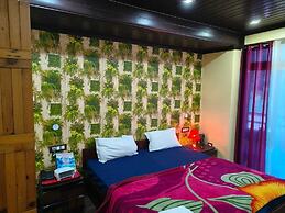 Hotel Pangot Himalayan View