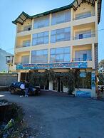 Hotel Pangot Himalayan View