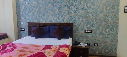 Hotel Pangot Himalayan View