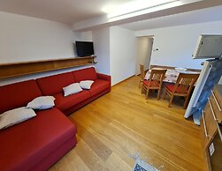 Cozy Apartment Near Murkarspitze