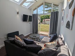 Cozy Two Bedroom Chalet in Sidmouth