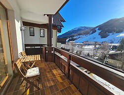 Comfortable Apartment With Mountain View