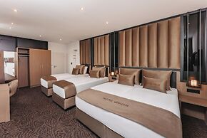 Hotel Unique Majestic