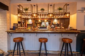 Host Stay Woodroffe Arms Hope Twin Room 5