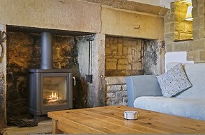 Host Stay Bradley House