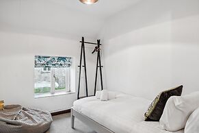 Host Stay 1 The Barn