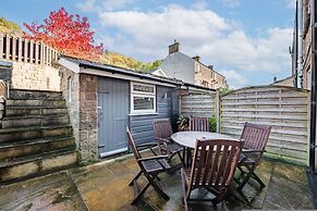 Host Stay March Cottage