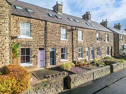 Host Stay March Cottage