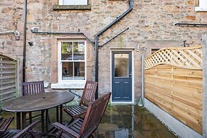 Host Stay March Cottage