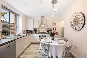 Host Stay March Cottage