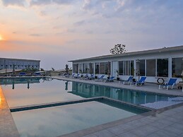 Elegant Waterfront Resort