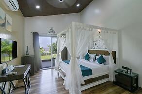 Elegant Waterfront Resort