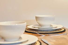 Host Stay Raven s Nest Suite