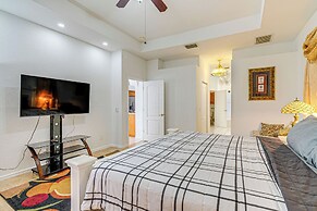 6 Mi to Dtwn Cape Coral: Home w/ Backyard Oasis!