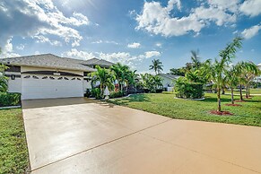 6 Mi to Dtwn Cape Coral: Home w/ Backyard Oasis!
