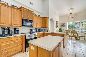 6 Mi to Dtwn Cape Coral: Home w/ Backyard Oasis!