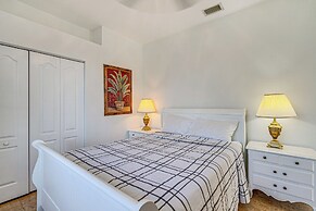 6 Mi to Dtwn Cape Coral: Home w/ Backyard Oasis!