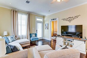 Walk to Beach: Galveston Home w/ Fenced Yard!