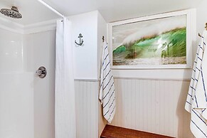 Walk to Beach: Galveston Home w/ Fenced Yard!