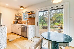 2 Mi to Dtwn: Austin Getaway w/ Natural Pool