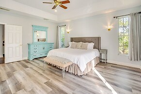 6 Mi to Dtwn: Pet-friendly Retreat in Fort Pierce!