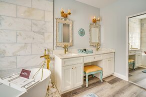 6 Mi to Dtwn: Pet-friendly Retreat in Fort Pierce!