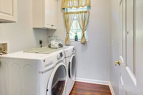 6 Mi to Dtwn: Pet-friendly Retreat in Fort Pierce!