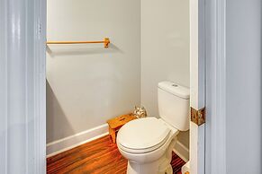 6 Mi to Dtwn: Pet-friendly Retreat in Fort Pierce!