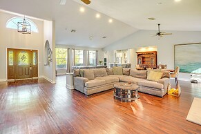 6 Mi to Dtwn: Pet-friendly Retreat in Fort Pierce!