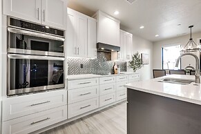 ~ 30 Mi to Zion: Hurricane Retreat w/ Grill!