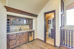 Beachfront Group Getaway on Bolivar Peninsula