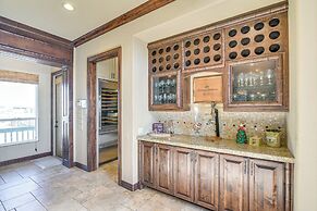 Beachfront Group Getaway on Bolivar Peninsula