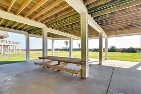 Beachfront Group Getaway on Bolivar Peninsula