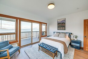 Walk to Flathead Lake: Polson Home w/ Balcony