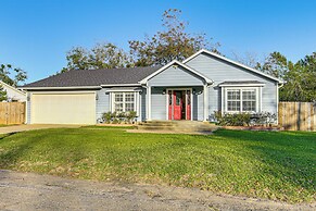 3 Mi to Downtown Tyler: Home w/ Fenced Yard!
