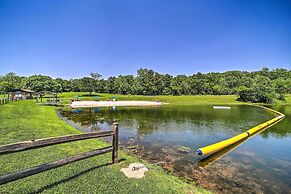 Lakefront Retreat w/ Game Room in Bella Vista!