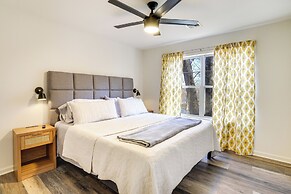 Lakefront Retreat w/ Game Room in Bella Vista!