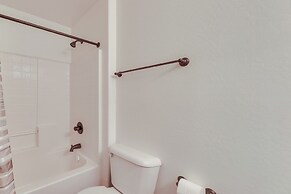 Southwest Sanctuary: Coolidge Home w/ Pool!