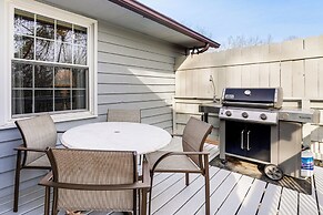 Massanutten Resort Getaway w/ Game Room!