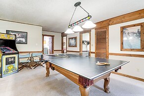 Massanutten Resort Getaway w/ Game Room!