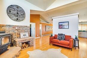 Luxe Mesa View Home on 35 Acres w/ Wraparound Deck