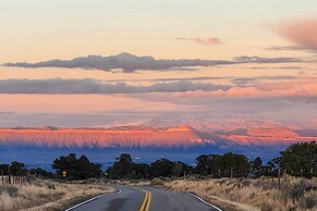 Luxe Mesa View Home on 35 Acres w/ Wraparound Deck
