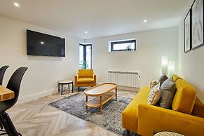 Host Stay Driftwood Apartment