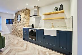 Host Stay Sea Salt Apartment